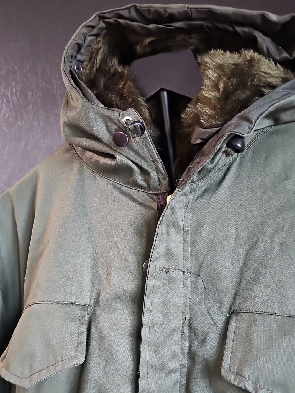 Men's Military-Style Olive Green Field Jacket with Faux Fur Hood